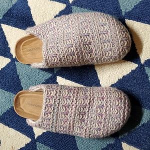 Sequin thread slides